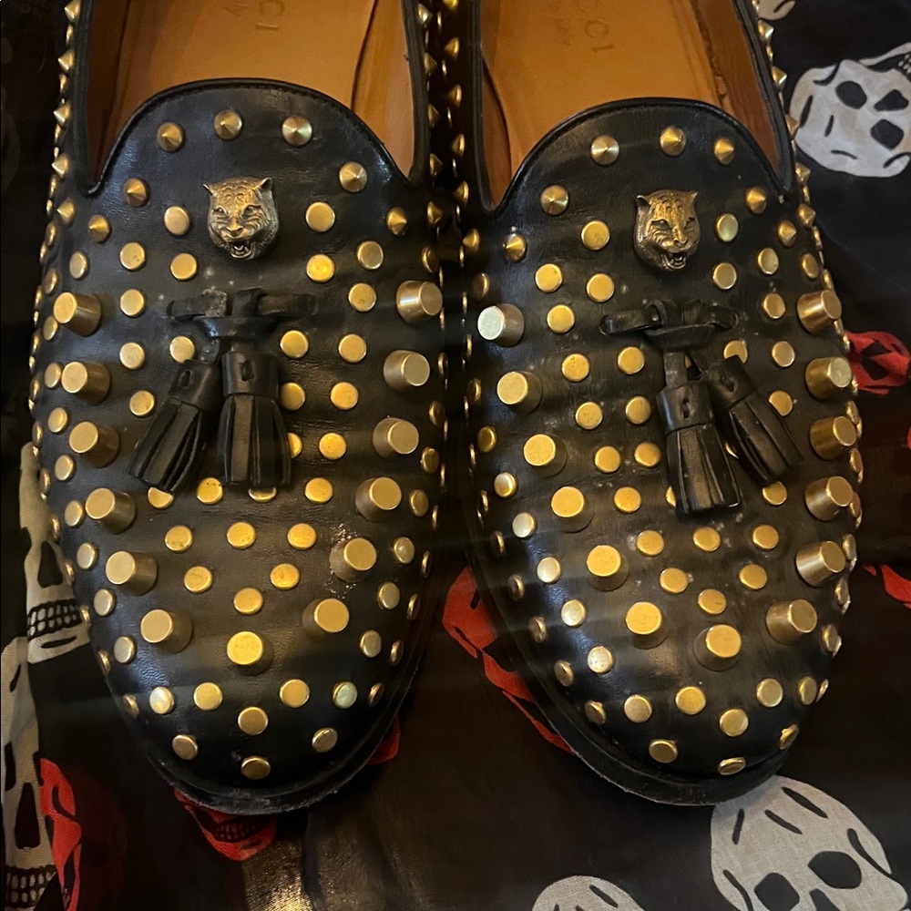 SUNDAY SPECIAL 2017 Gucci Sagan Black Loafers with Gold Studs - Picture 6 of 6